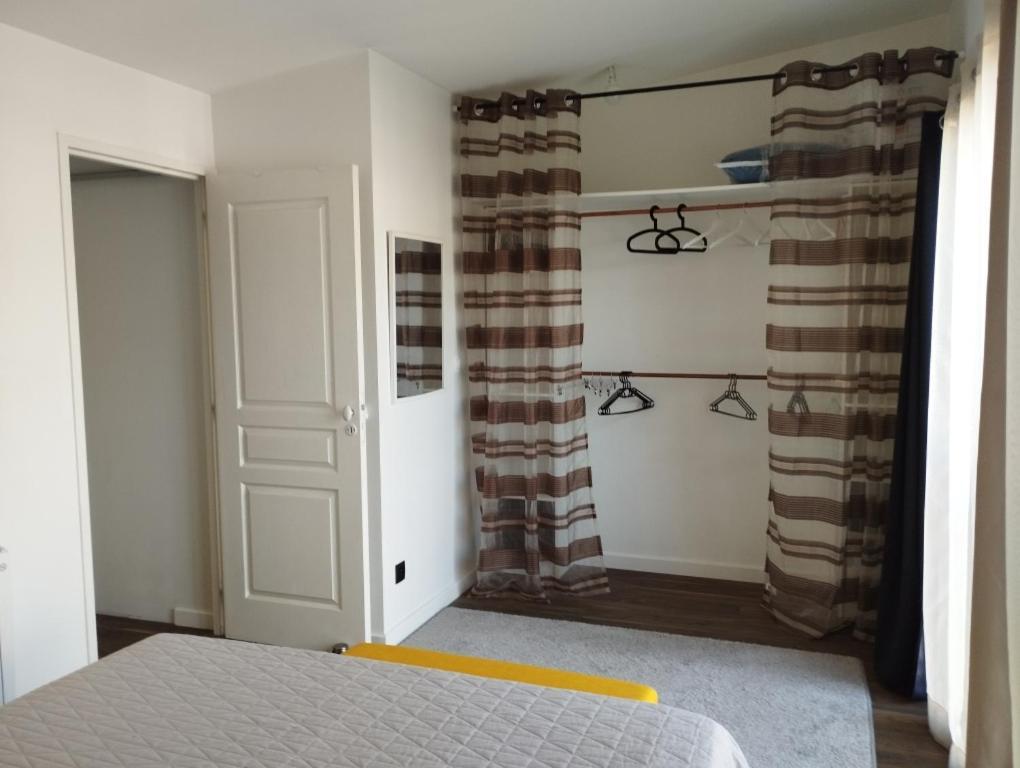 Maison Individuelle A Caen Ngoại thất bức ảnh